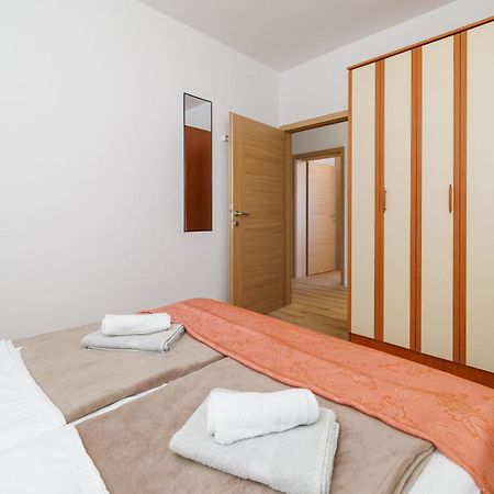 Apartments Star By The Sea Čižići 외부 사진