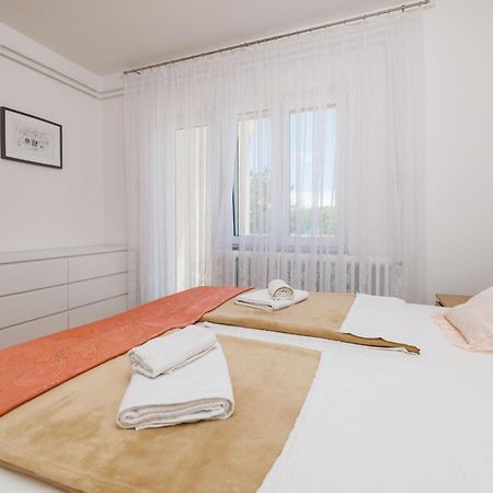 Apartments Star By The Sea Čižići 외부 사진